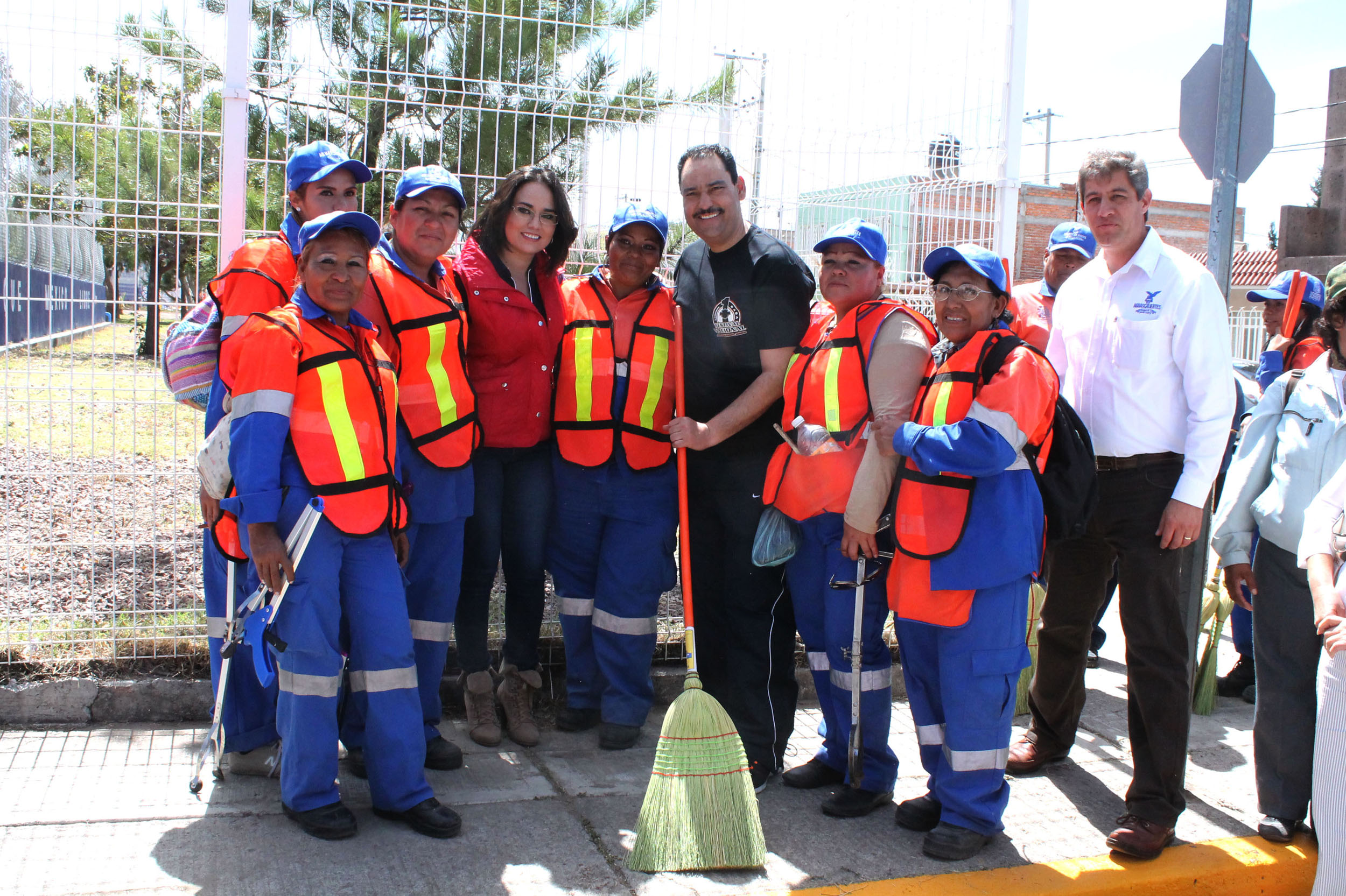 Realizan programa Juntos Limpiemos Aguascalientes en el fraccionamiento Morelos I
