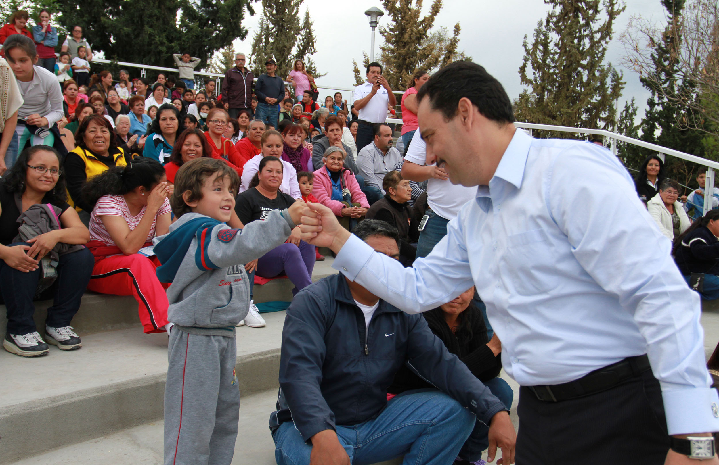 Entrega gobierno municipal teatro al aire libre Convención Revolucionaria