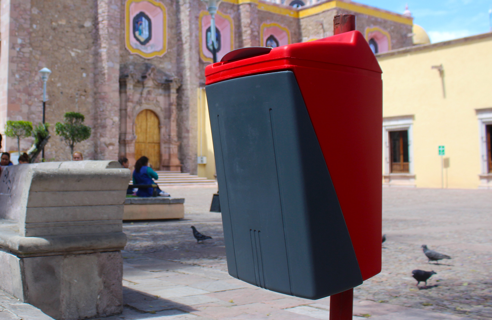 Renueva municipio capital depósitos para basura en el Centro Histórico