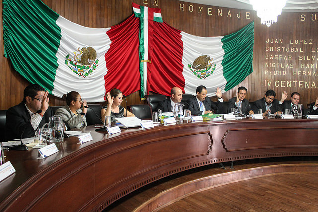Da luz verde Cabildo para la reestructura de una parte de la deuda pública
