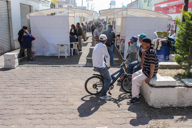 Dota municipio de infraestructura a tianguistas del Barrio de la Salud
