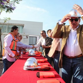 16894331990_7ff5af5872_z