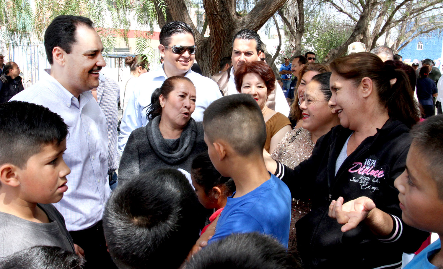 Renuevan entorno urbano en la colonia La Soledad