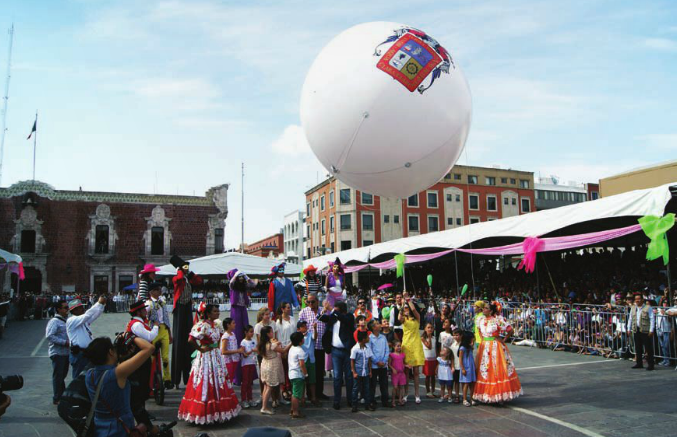Dedican Desfile de Primavera a la Feria de San Marcos