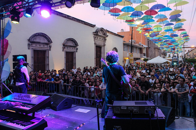 Sin maíz no hay país, chingue a su madre Monsanto: Botellita de Jerez