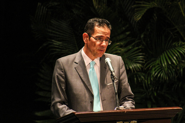 Jesús Ramón Ibarra recibe el Premio Bellas Artes de Poesía Aguascalientes 2015