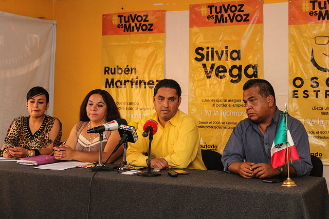 Aunque no procedió denuncia del PRD, retiran espectaculares alusivos al PRI