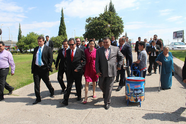 Reconocen a los maestros en su día