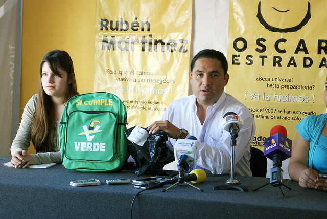 Acusa el PRD indiferencia del INE ante publicidad ilegal del PVEM