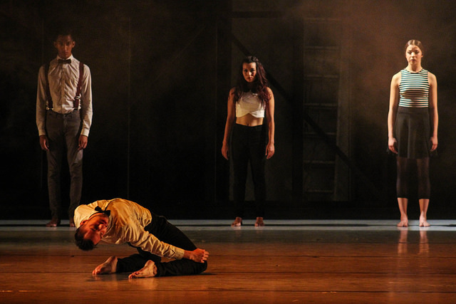 Presentan alumnos de la Universidad de las Artes al ICA sus inconformidades