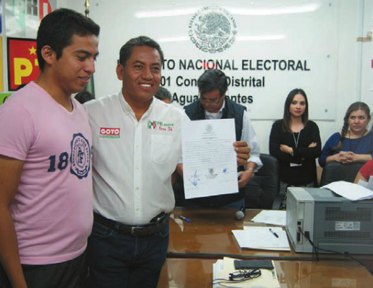 Recibe constancia como diputado federal electo por el Distrito I