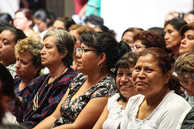 El 80 por ciento de las mujeres toma las decisiones comerciales en los hogares