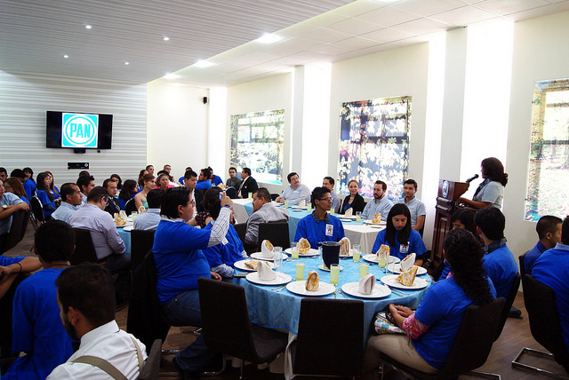 Es importante hacer política desde jóvenes