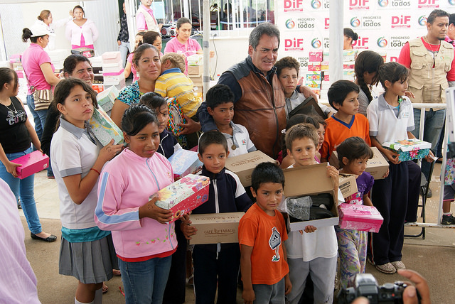 Se colectaron 14 mil pares de zapatos para personas de escasos recursos