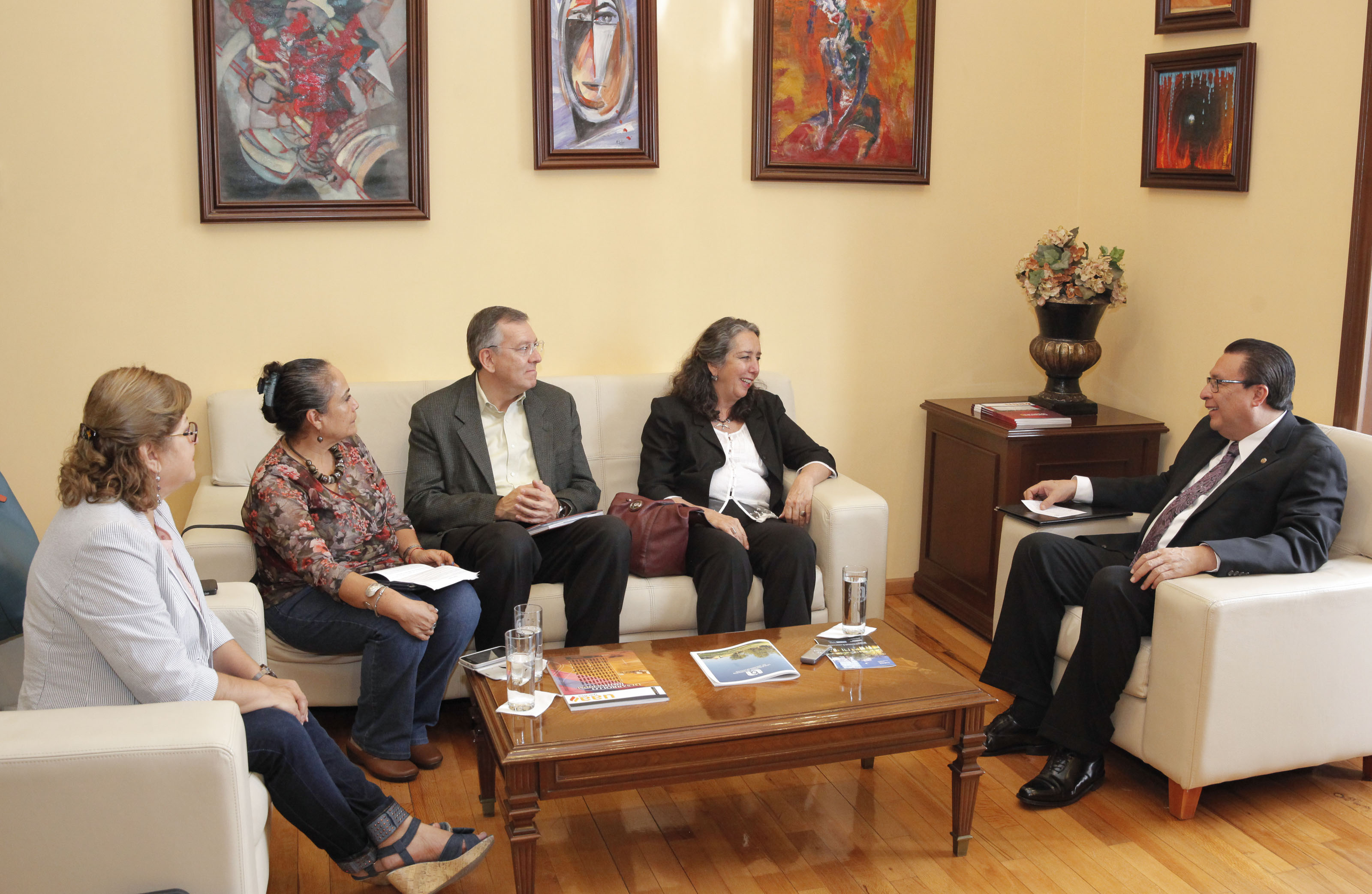 UAA buscará instalar la cátedra itinerante Marcela Lagarde