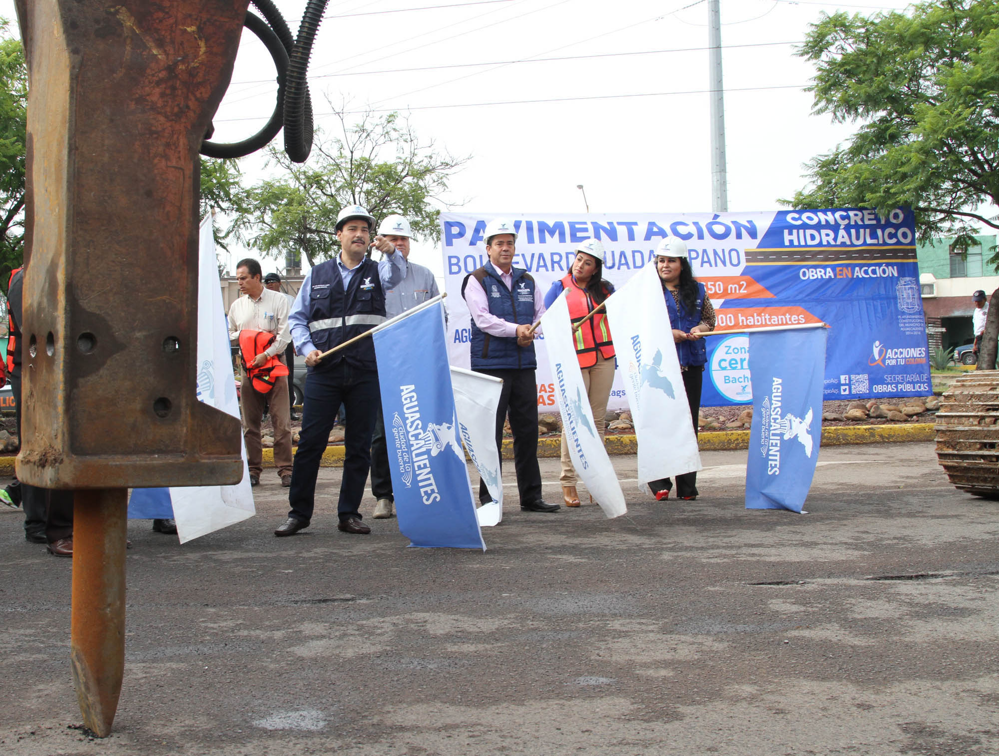 Inició obra de pavimento hidráulico en bulevar Guadalupano