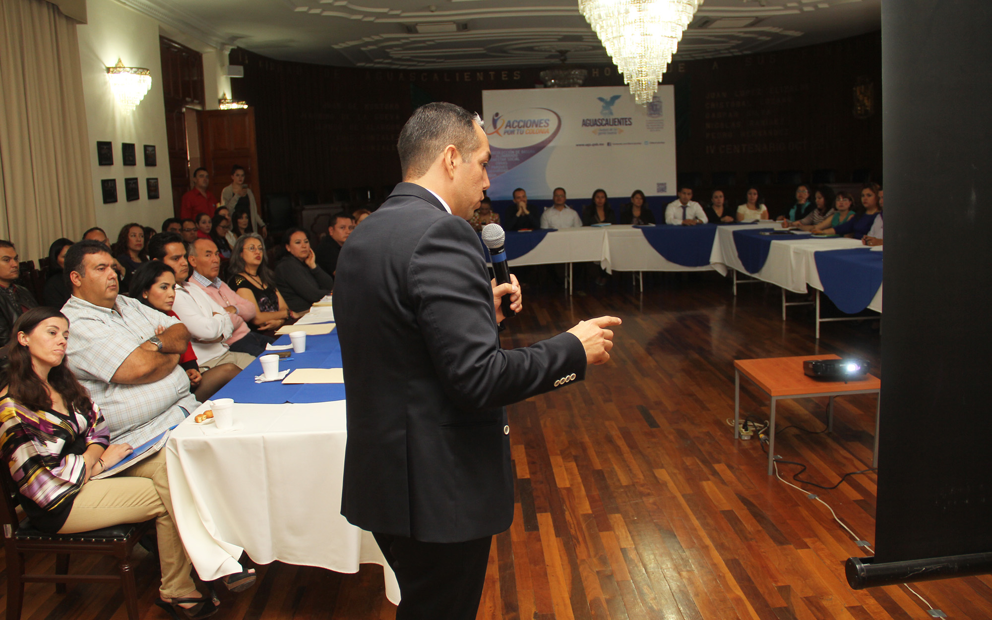 Ofrecen plática de Contabilidad Gubernamental y Transparencia a los servidores públicos