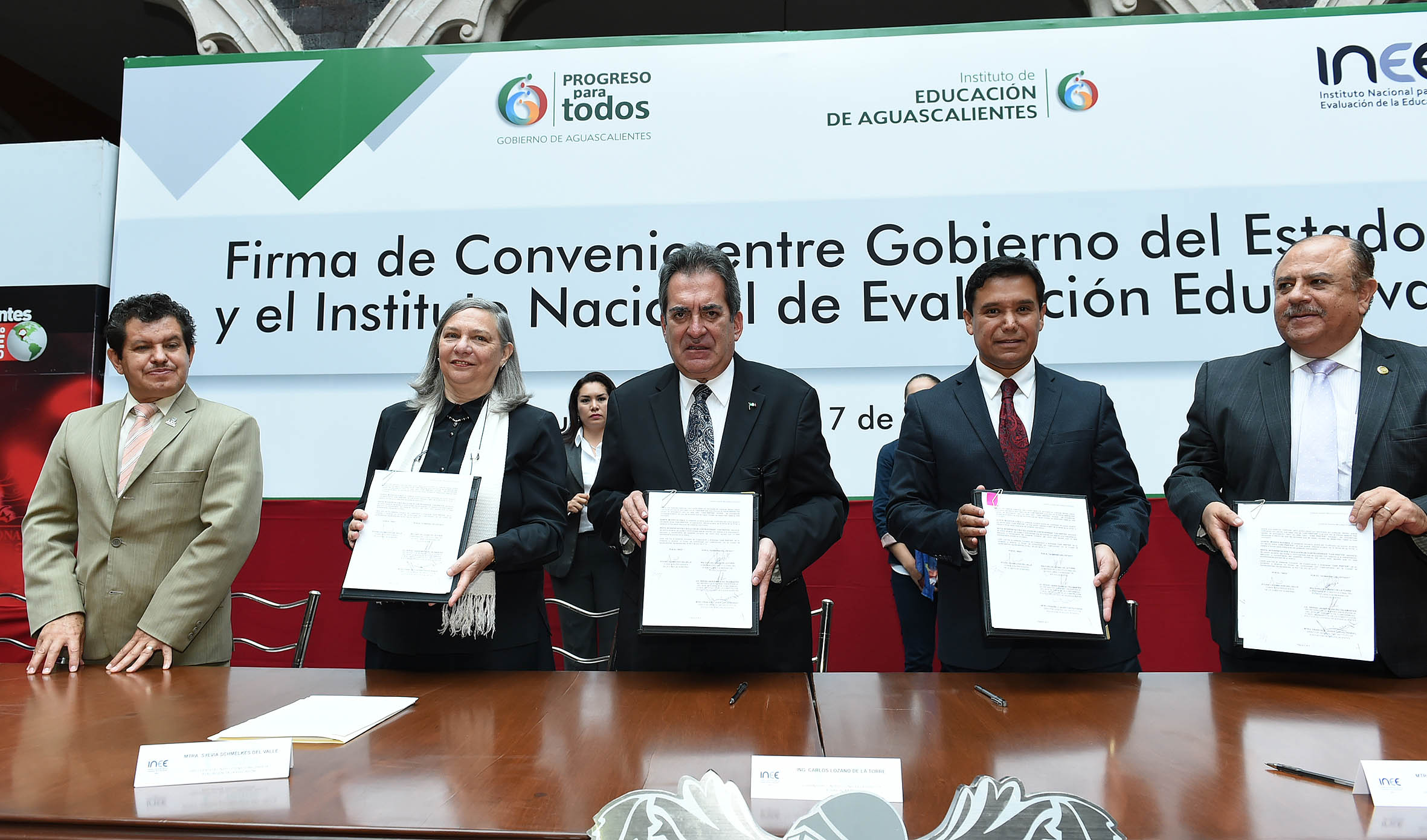 La Reforma Educativa no es una herramienta de castigo, asegura el gobernador