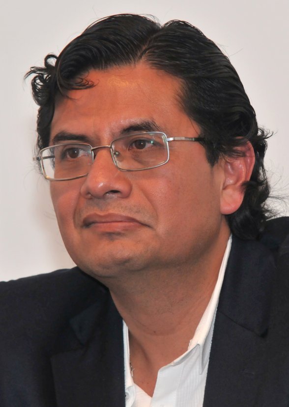 Luis Mario Schneider, un estudioso de los escritores de nuestro pasado inmediato