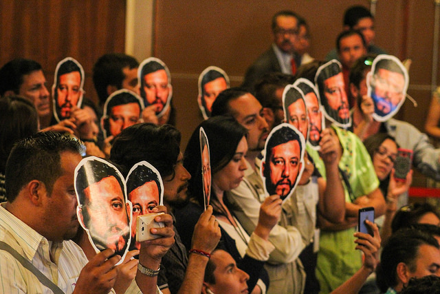 Ignora Osorio Chong manifestación de reporteros en la entidad