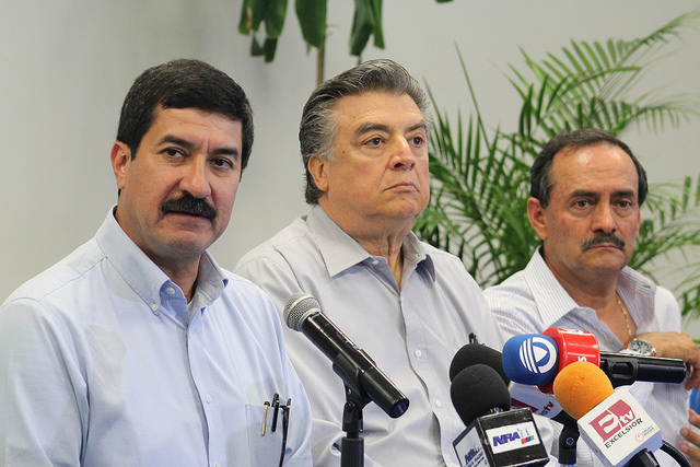 Niega Javier Corral ayuda de los senadores Fernando Herrera y Martín Orozco