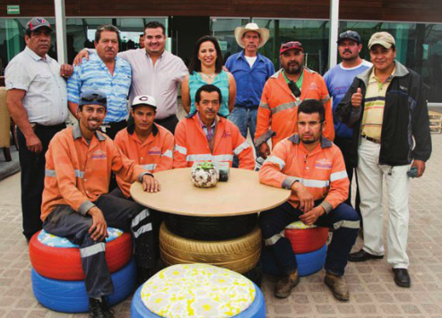 Realizan exhibición de muebles en Jesús María