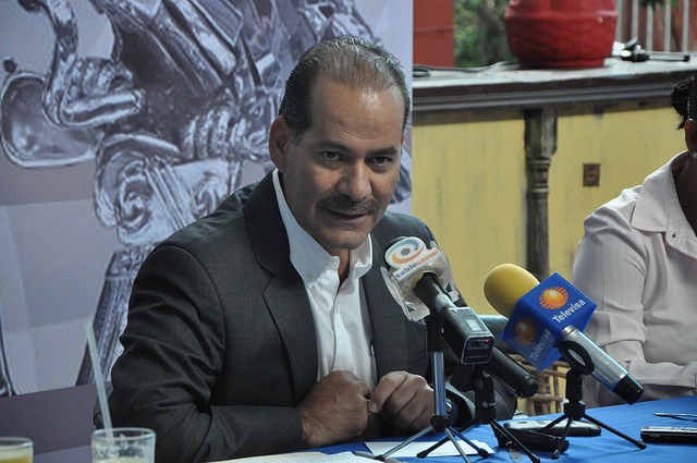 Proponen integrar lista negra de políticos y empresarios corruptos