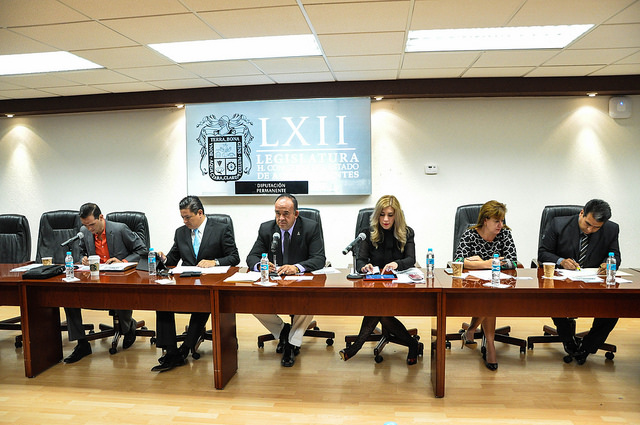 Atiende diputación permanente debate partidista en lugar del legislativo