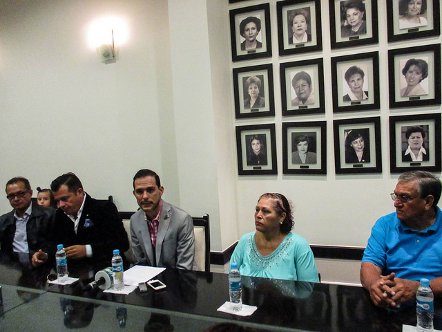 Empresa médica hace donación para 65 personas con discapacidad motriz