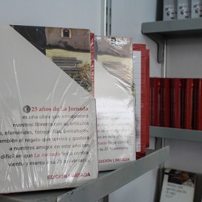 21738581405_0caa60ea41_z