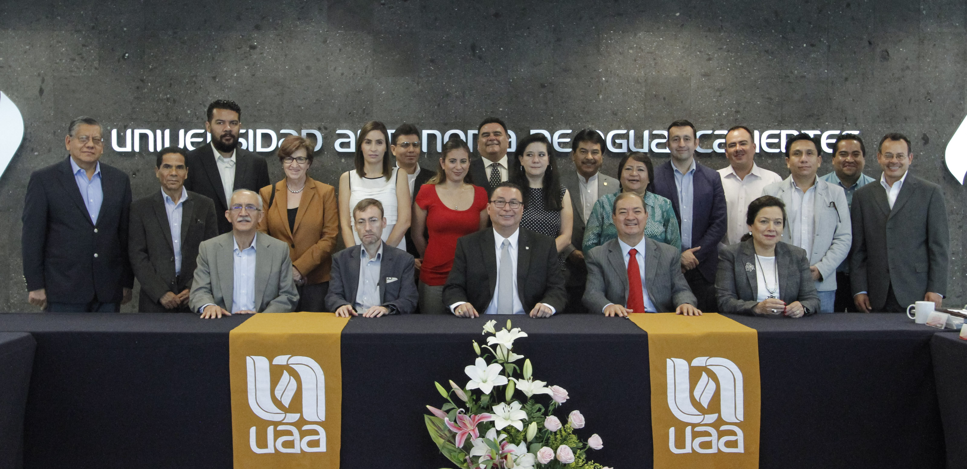 Proponen reformas para que universidades incorporen organismos defensores