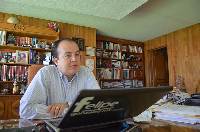 Confirma Felipe González su intención de renuncia al CCE