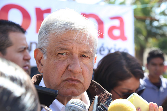 ﻿Morena pondría a maestra normalista como candidata en el Distrito 01