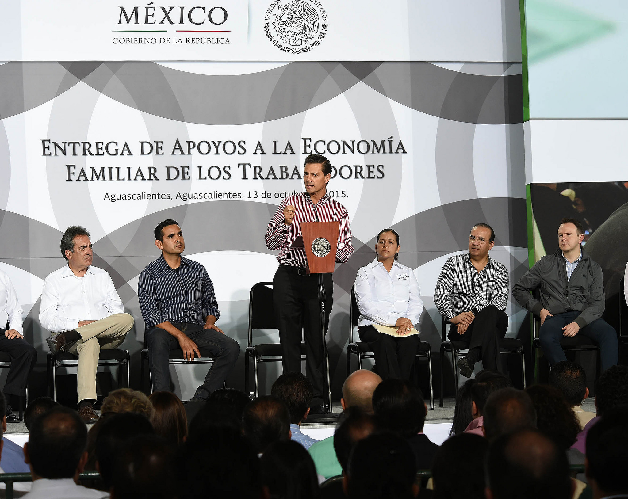 Somos un gobierno que no recurre ni a la estridencia ni a la ocurrencia: Peña Nieto