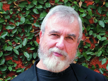 El poema es lo fundamental, el poeta es algo secundario: Antonio Deltoro