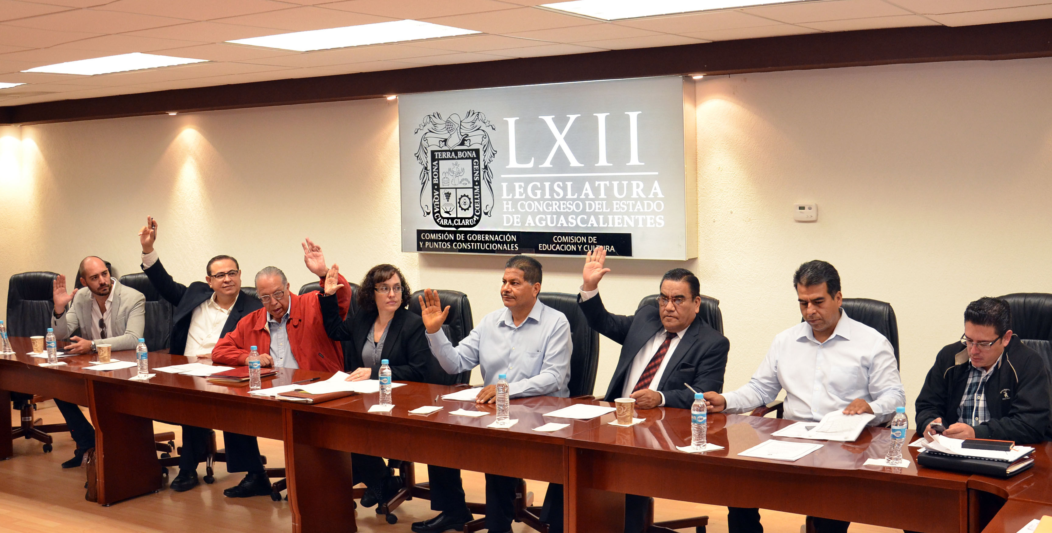 Analizan comisiones unidas iniciativa del gobernador en materia de infraestructura educativa