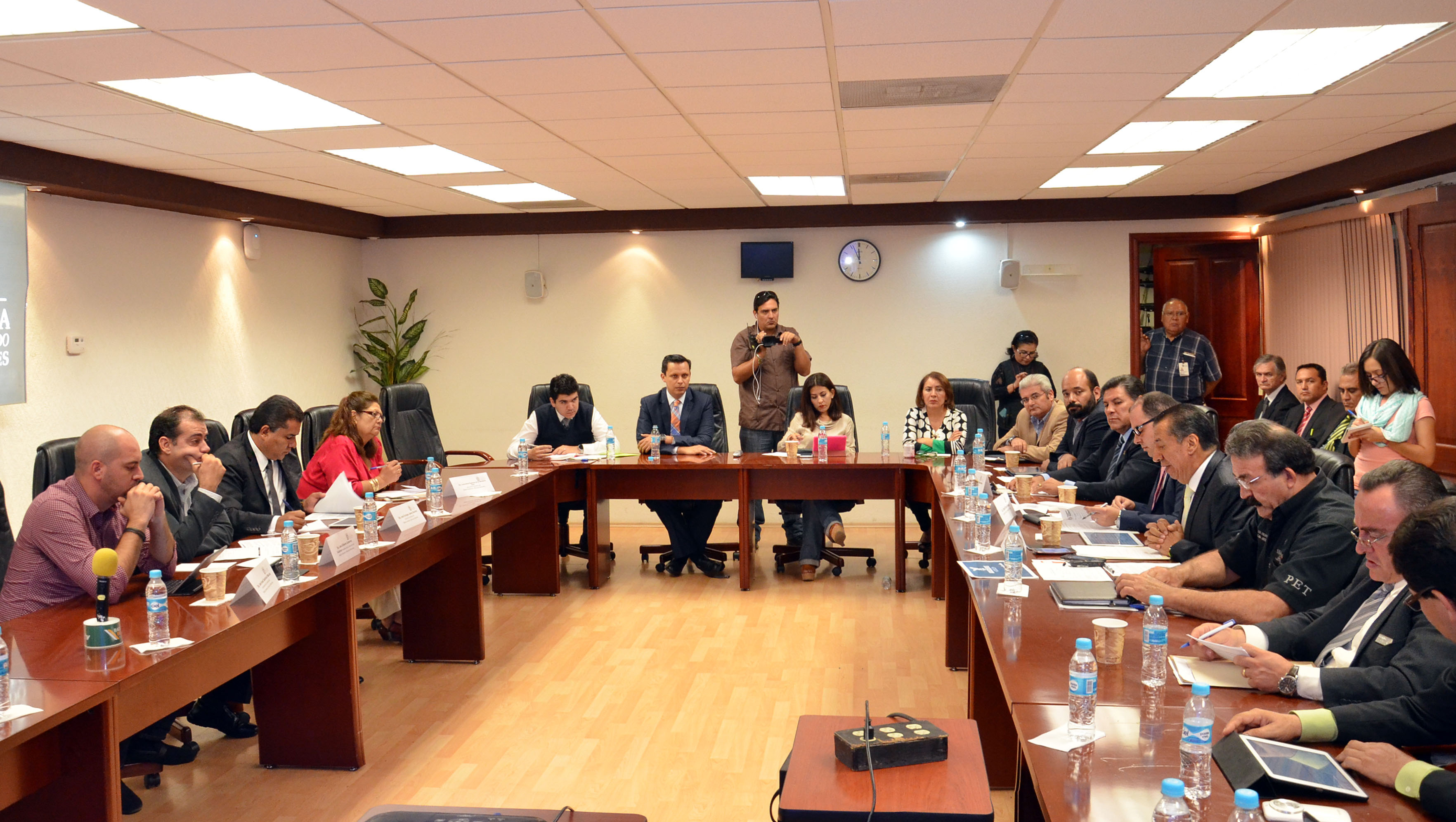 Discuten caso La Pona en Congreso local