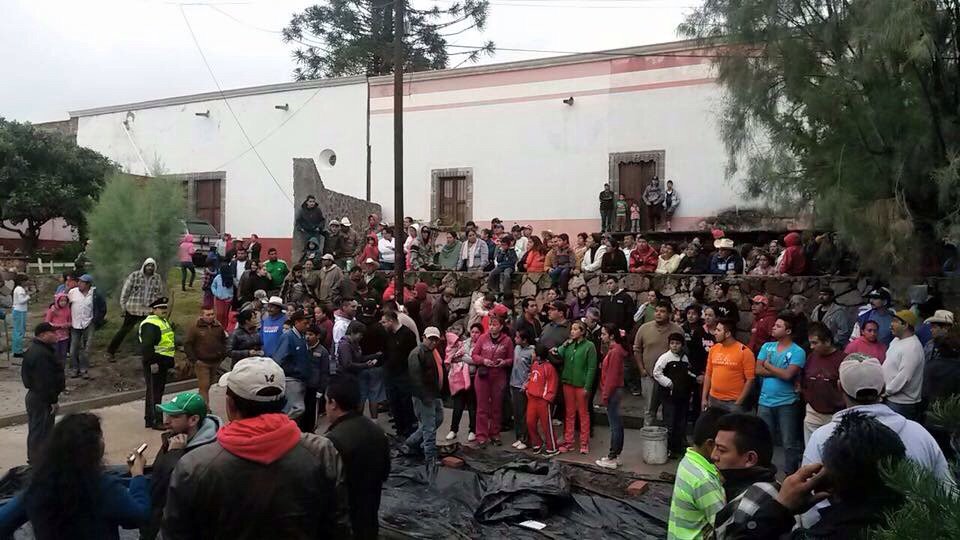 Huracán Patricia desbordó la presa en Pabellón de Hidalgo