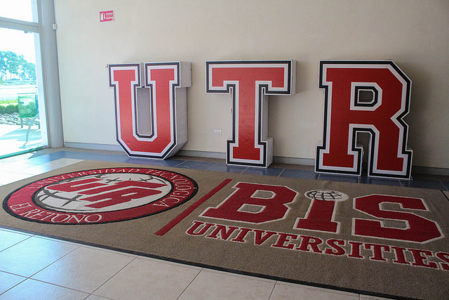 Intenta el estado recobrar la dirección de la educación pública