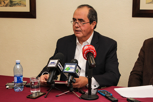 “Por si las moscas” acude al IEE Gabriel Arellano