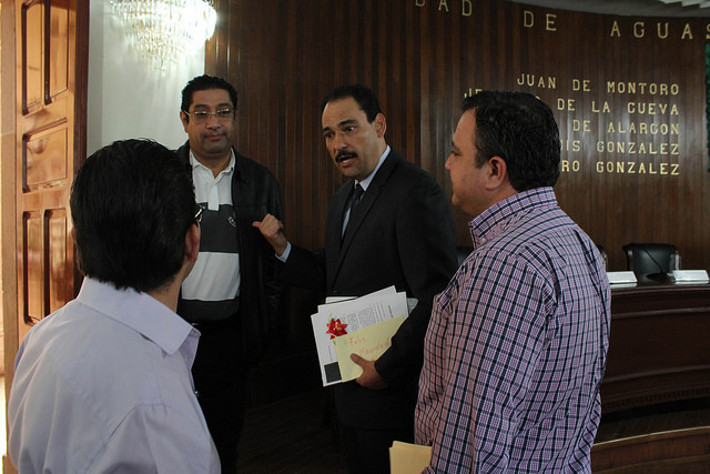 Piden al alcalde capitalino despedir asesores