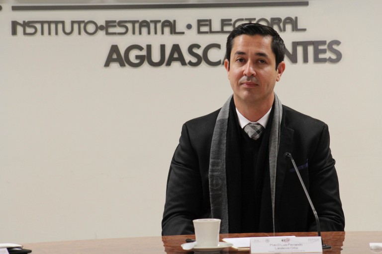 Aprueba IEE 2% de firmas para aspirantes independientes a alcaldes