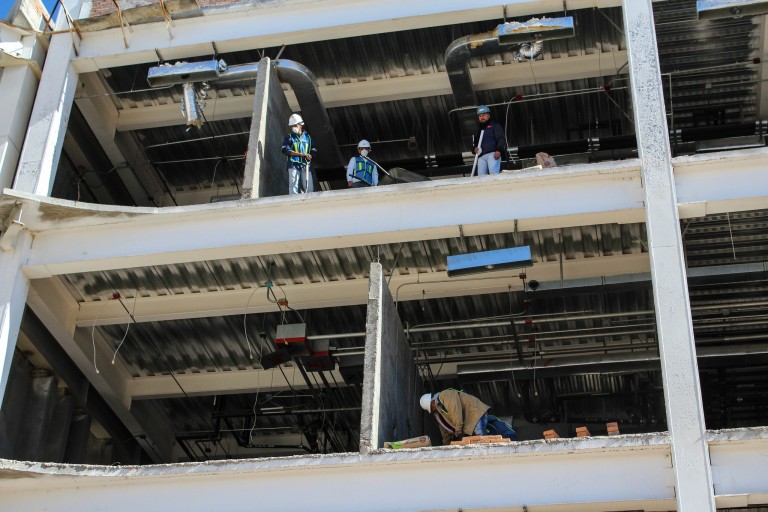 Aseguran entrega en tiempo y forma del nuevo Hospital Hidalgo