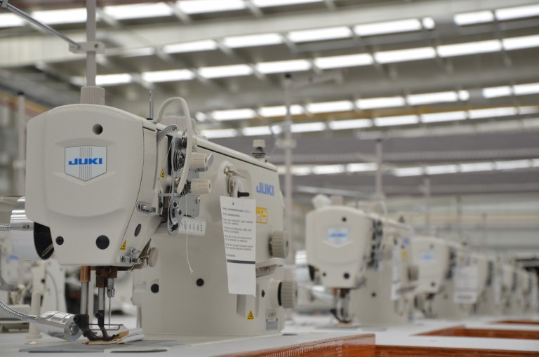 Corrupción y contrabando debilitan a la industria textil