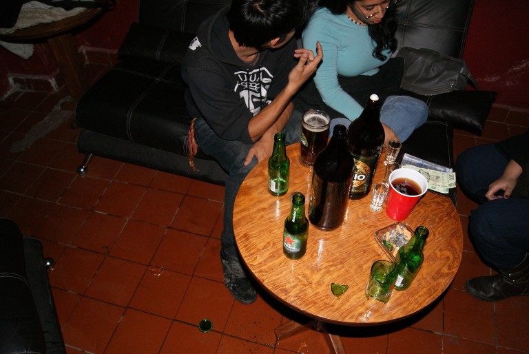 Venta de alcohol en la Insurgentes causa debate entre autoridades