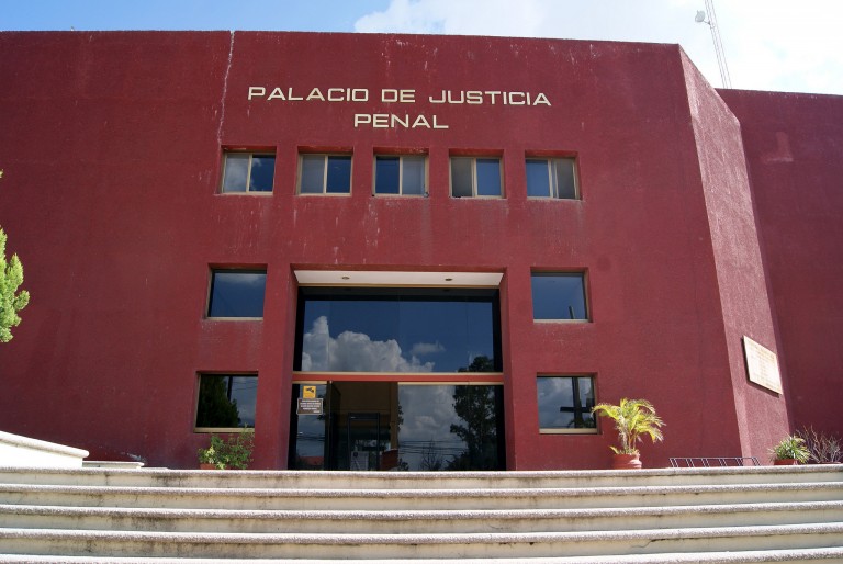 Torpeza en procedimientos inhibe impartición de justicia: Colegio de Abogados