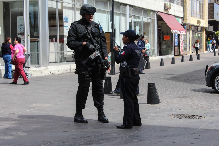 Debe respetarse la legislación en materia de estímulos policiales