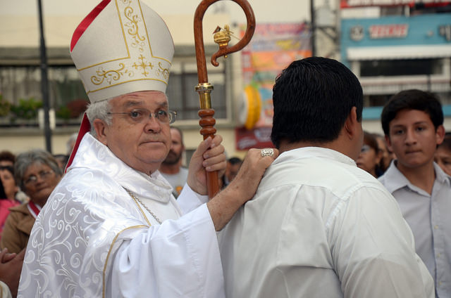 Se une obispo a reclamo de no más antros en el centro