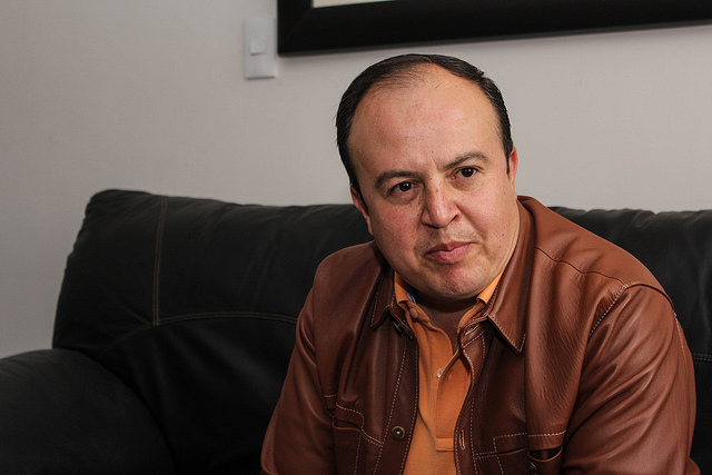 Promete Felipe González 50% de mujeres en su gabinete