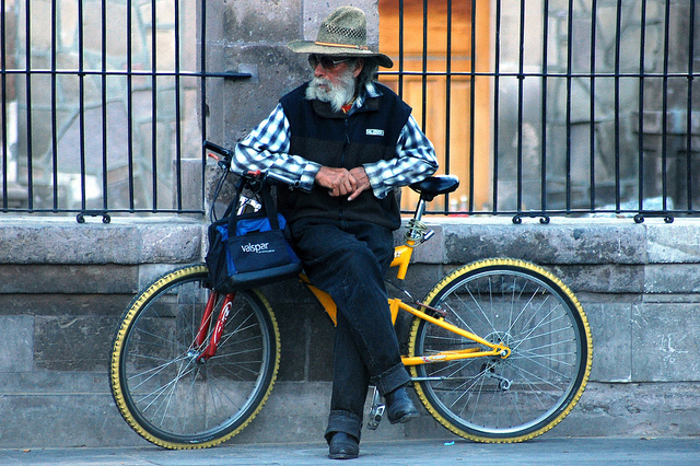 Asegura municipio que sólo son cuatro, no 12, los ciclistas que han fallecido en el año